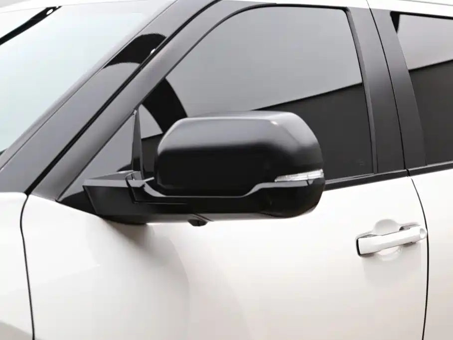 Toyota Sequoia — миниатюра 27