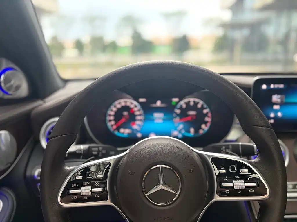 Mercedes-Benz GLC — миниатюра 8