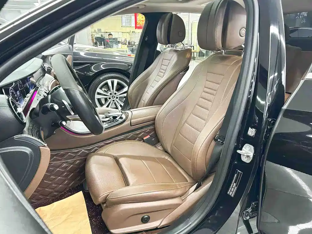Mercedes-Benz E-Class — миниатюра 17