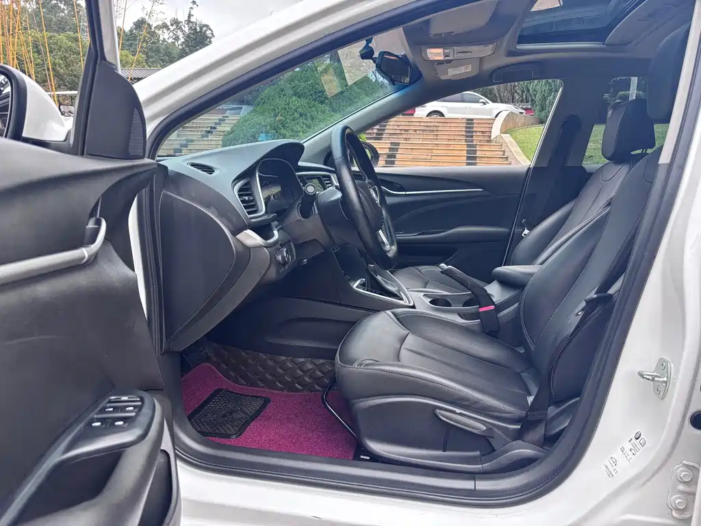 Buick Excelle — миниатюра 11