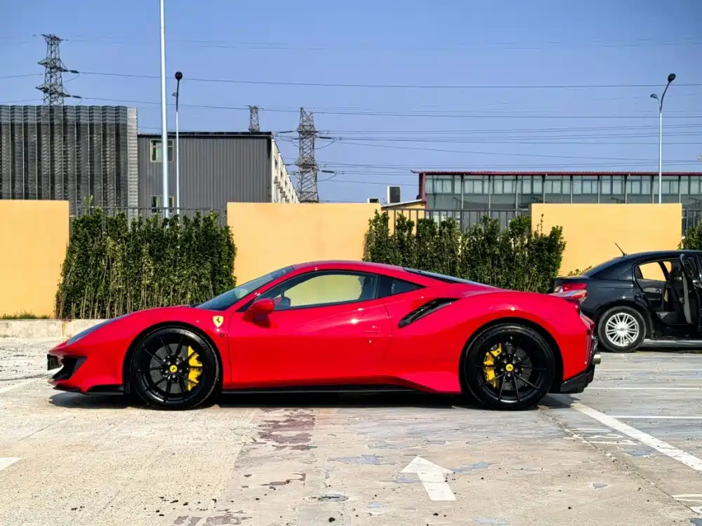 Ferrari 488 — миниатюра 17