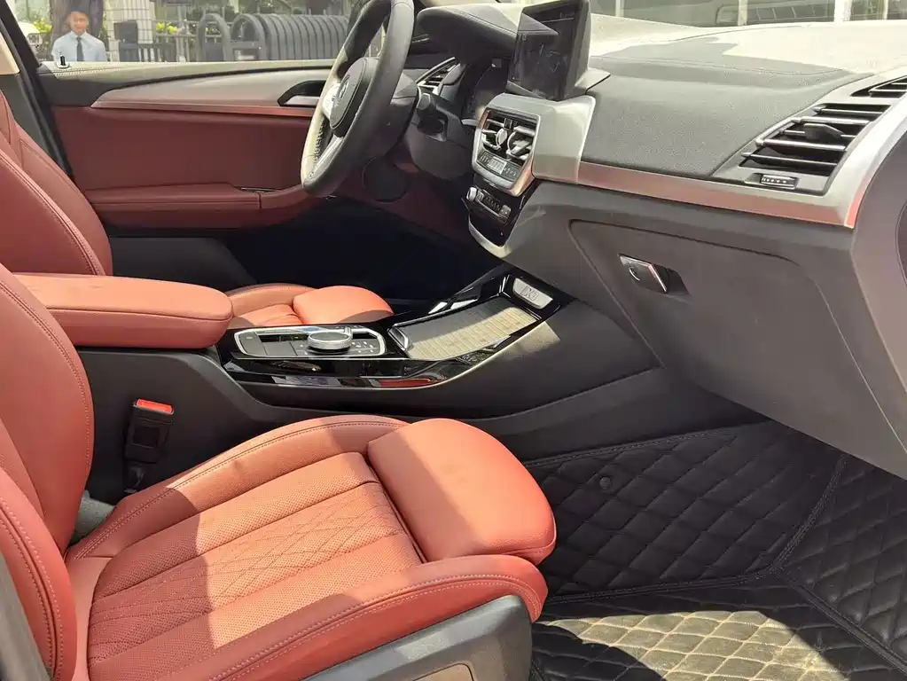 BMW iX3 — миниатюра 12
