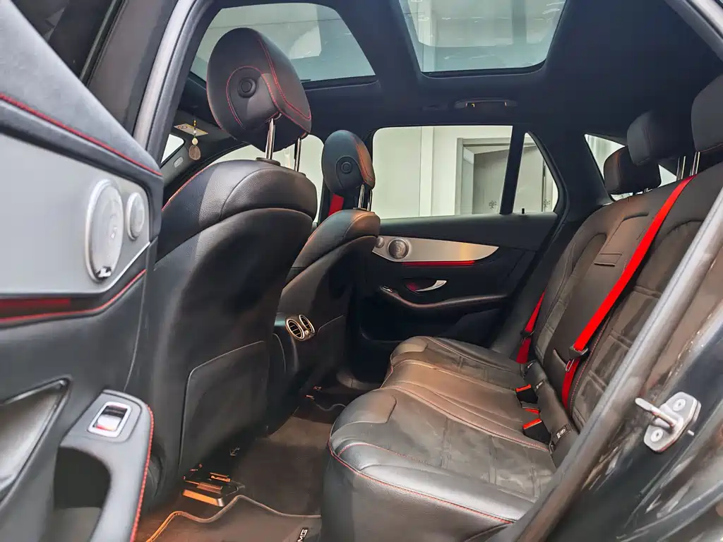 Mercedes-Benz GLC AMG — миниатюра 12