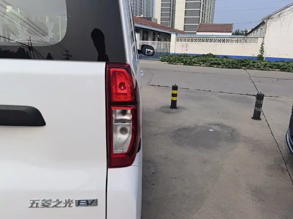 Wuling Sunshine EV 2025 305km