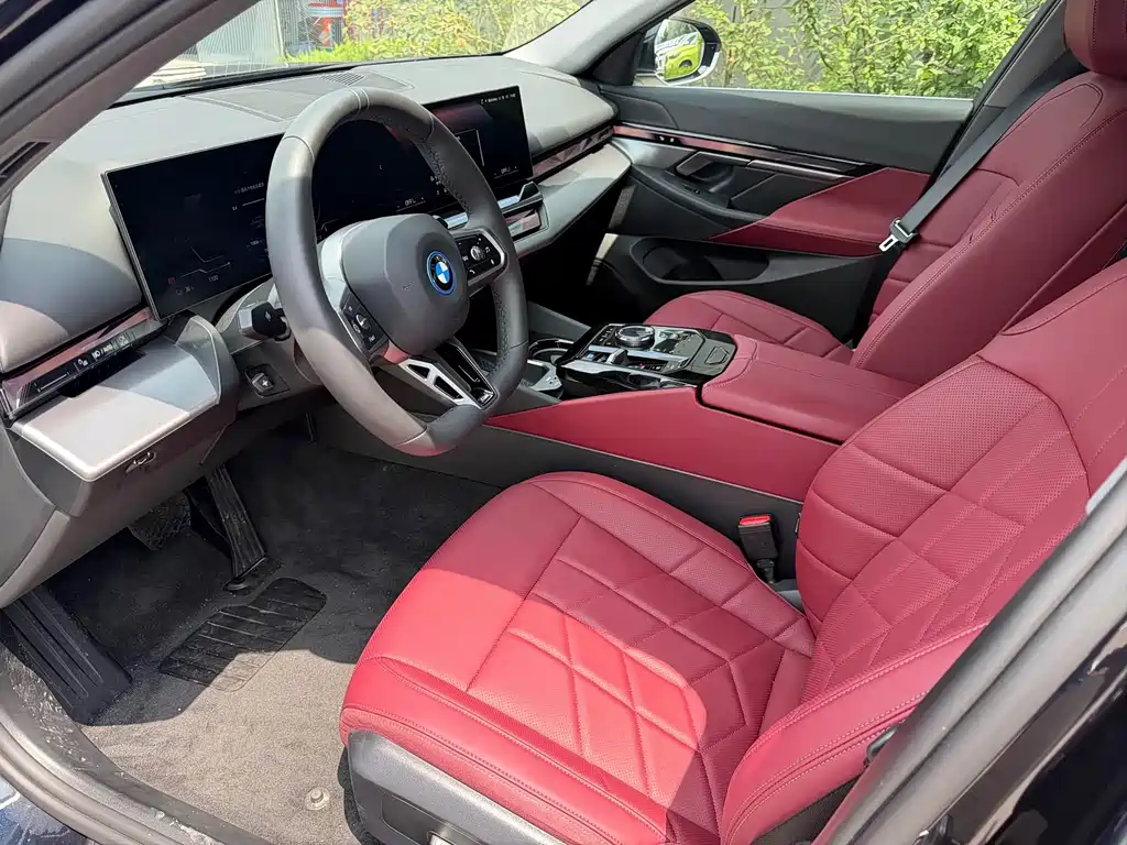 BMW i5 — миниатюра 7