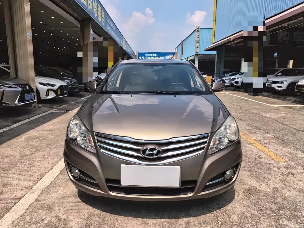 Hyundai Elantra — миниатюра 2