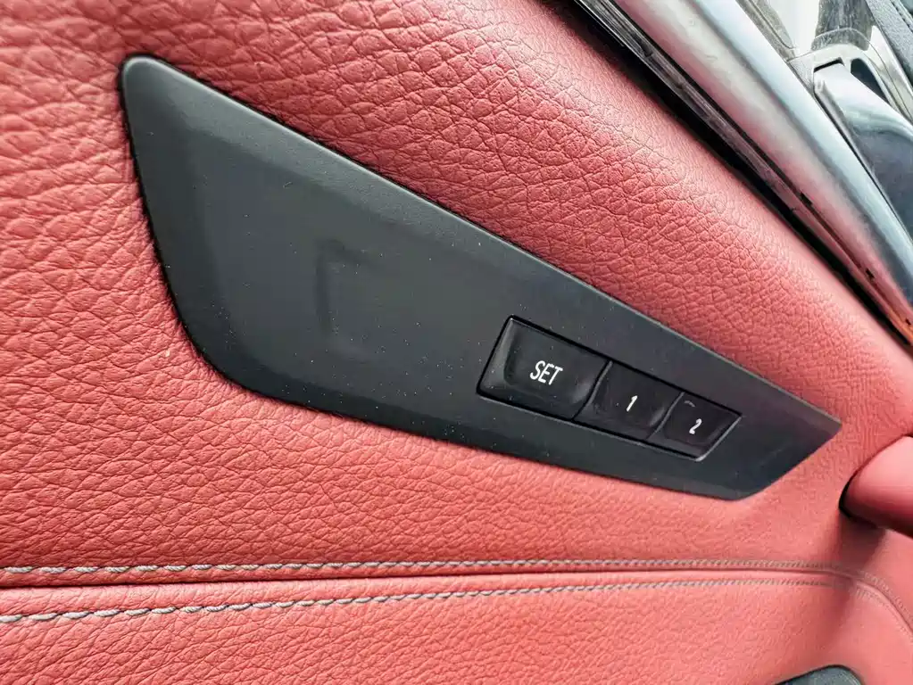 BMW 5 Series — миниатюра 16