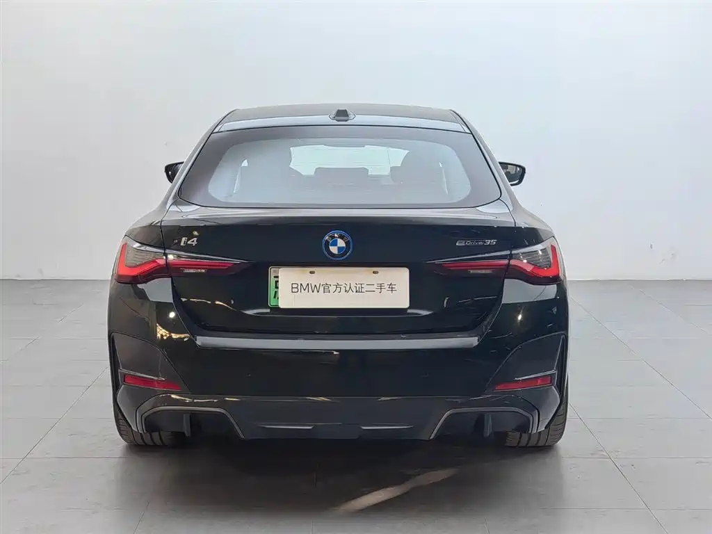 BMW i4 — миниатюра 5