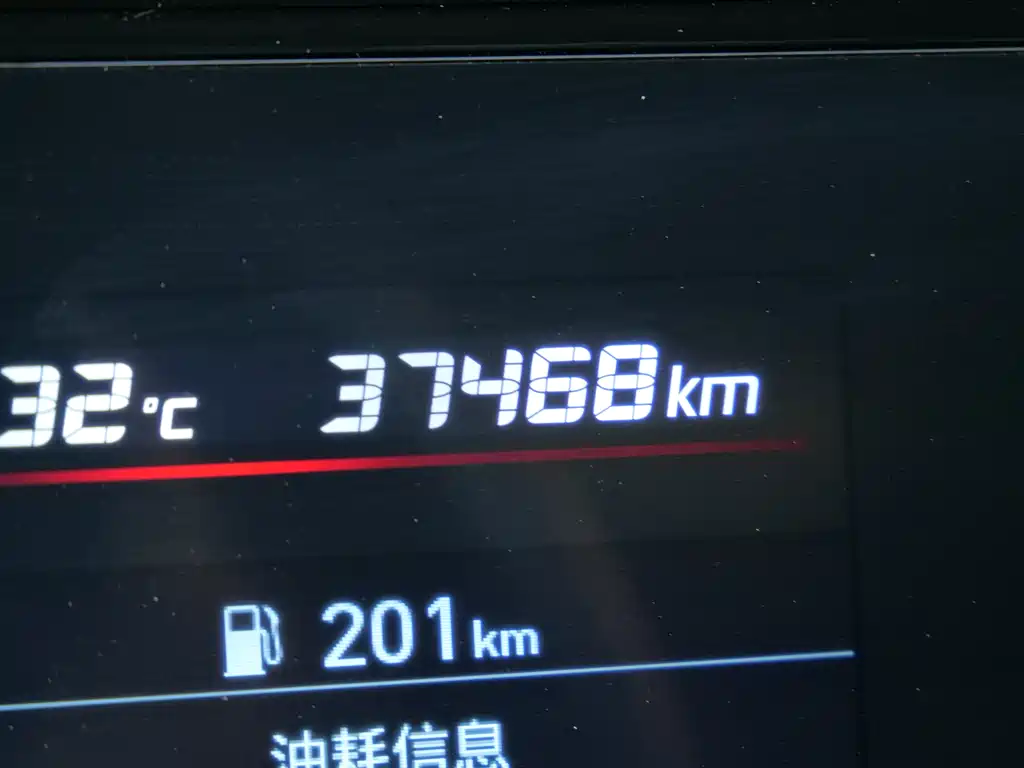 Hyundai Elantra — миниатюра 18