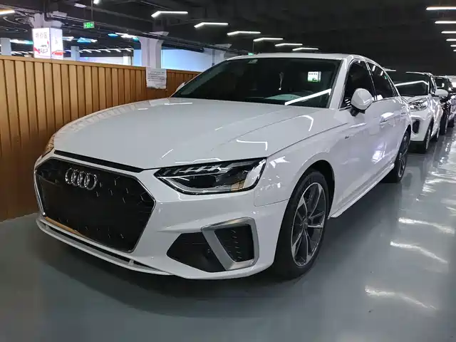 AUDI  A4L 2020