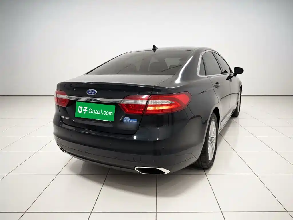 Ford Taurus — миниатюра 6