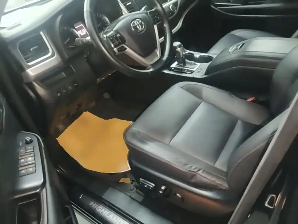 Toyota Highlander — миниатюра 15