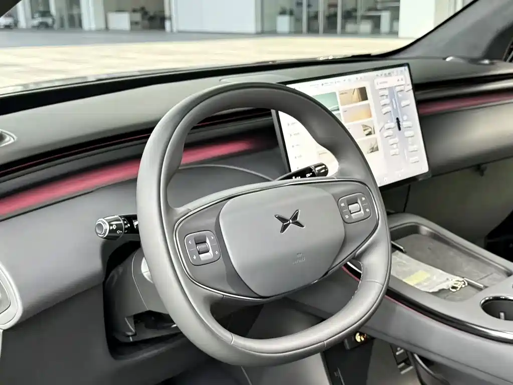 XPeng G7 — миниатюра 8