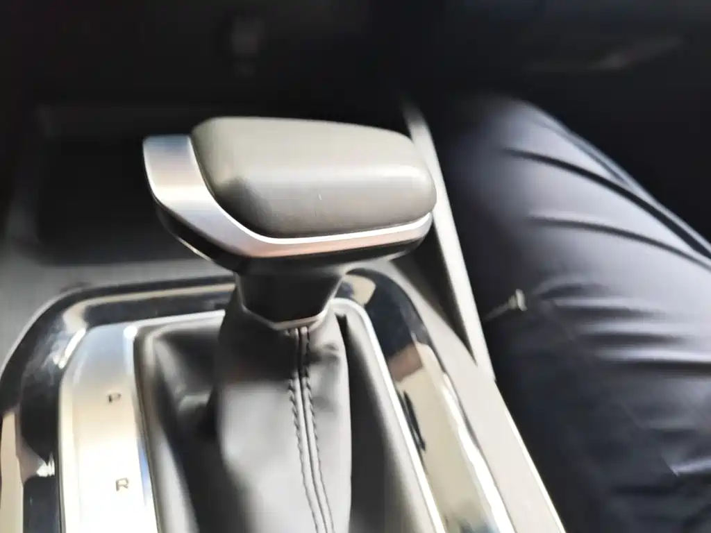 Geely Emgrand S — миниатюра 14