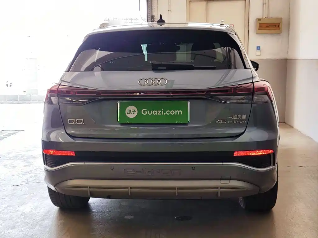 Audi Q4 e-tron — миниатюра 6
