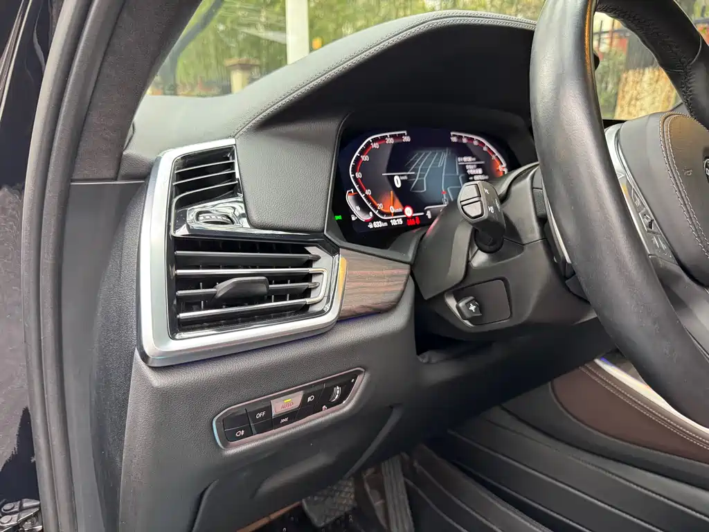 BMW X5 2022 xDrive 40Li M Sport