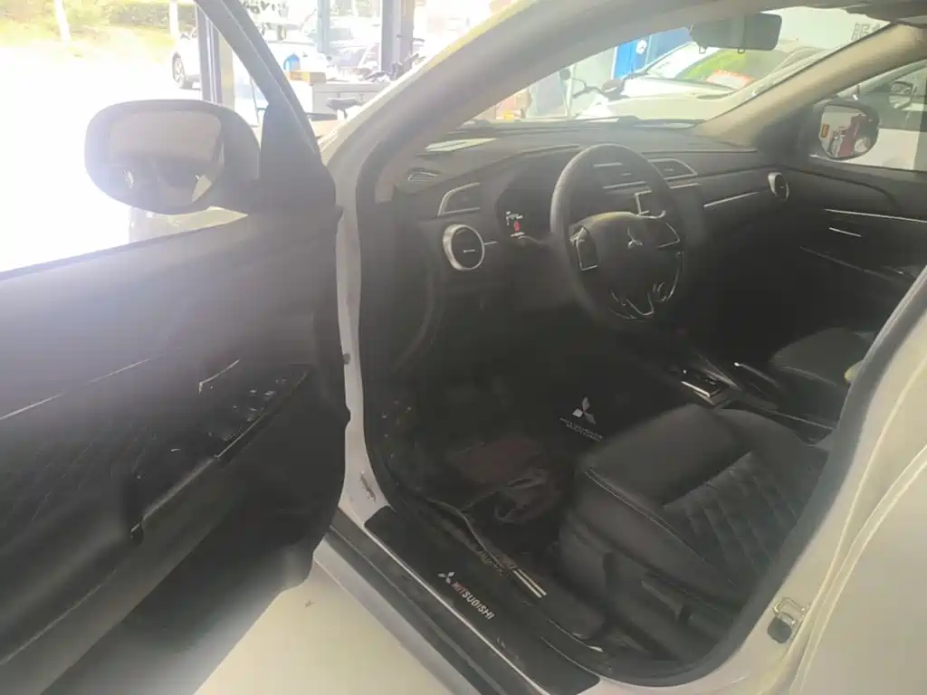 Mitsubishi ASX — миниатюра 16