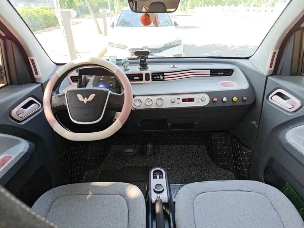 Wuling MINIEV — миниатюра 10