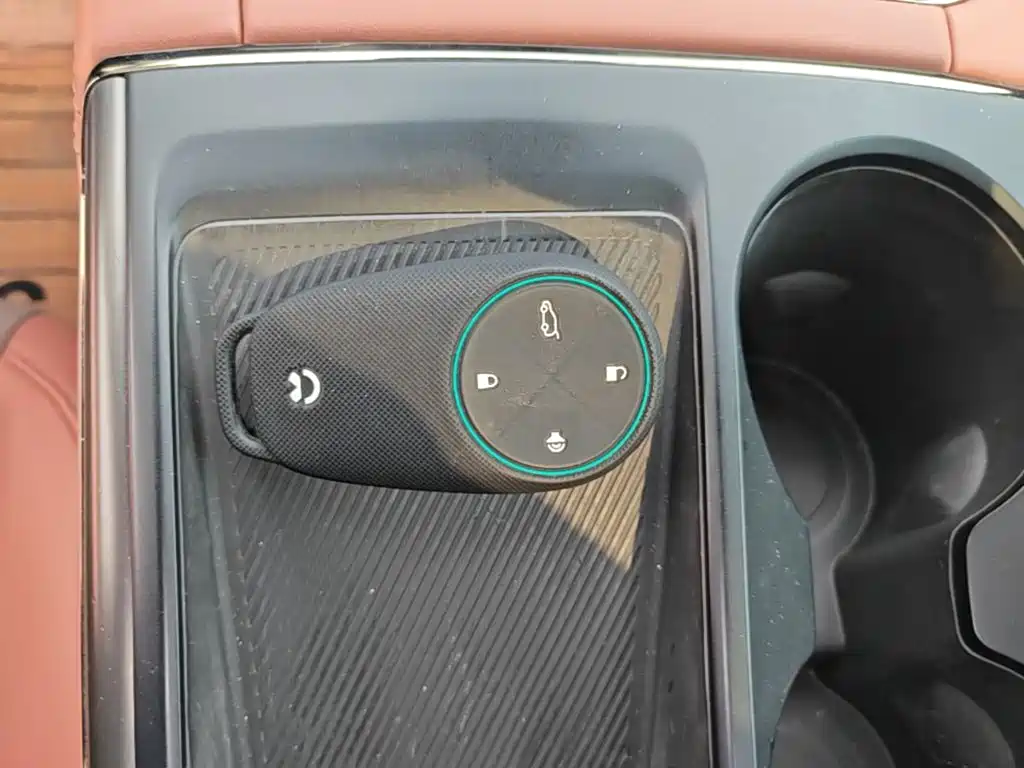 NIO EC6 — миниатюра 9