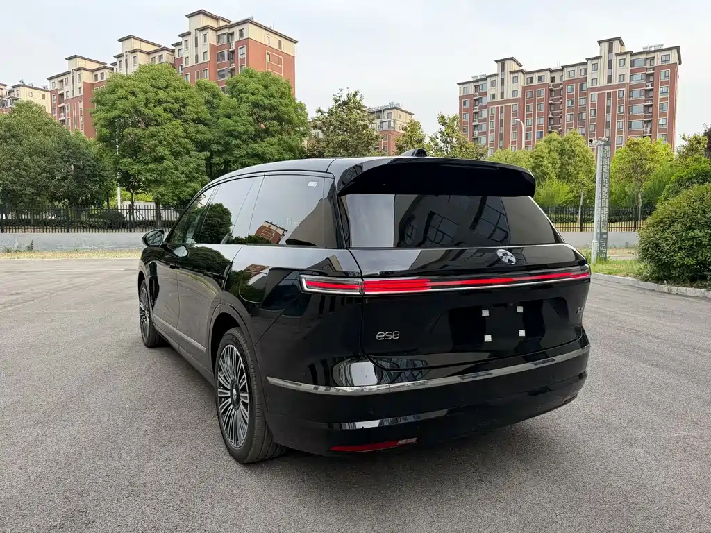 NIO ES8 2026 мест Executive Luxury