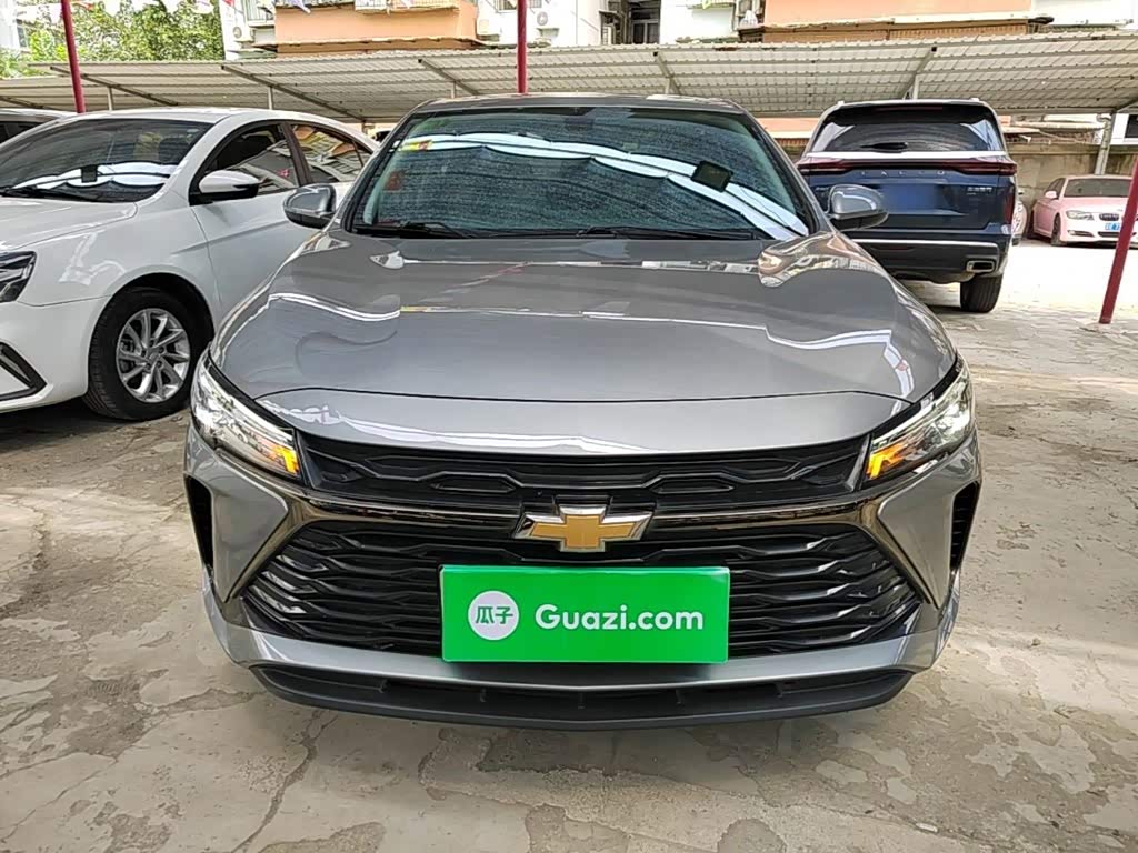 Chevrolet Monza 1.5 л 2022 г. Серебристо-серый, пробег 27599 км