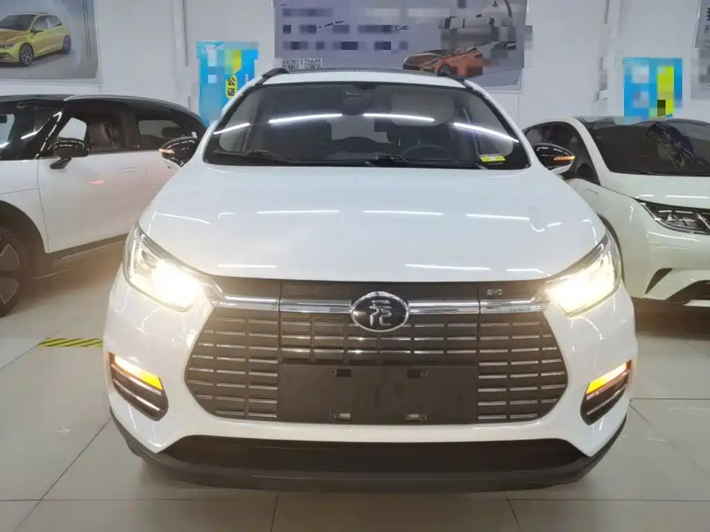 BYD Yuan EV — миниатюра 3