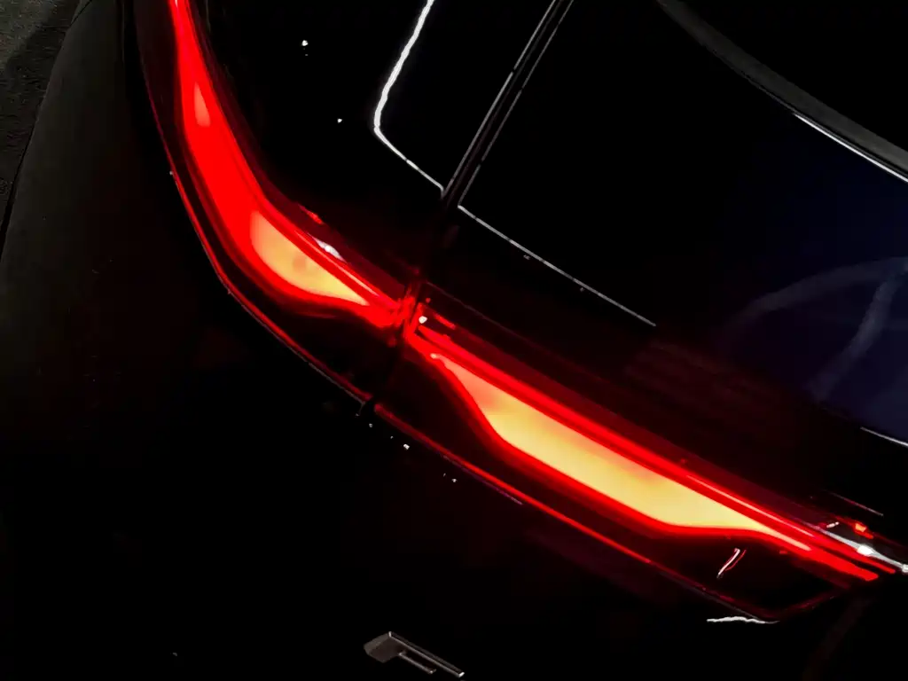Jaguar F-PACE — миниатюра 7