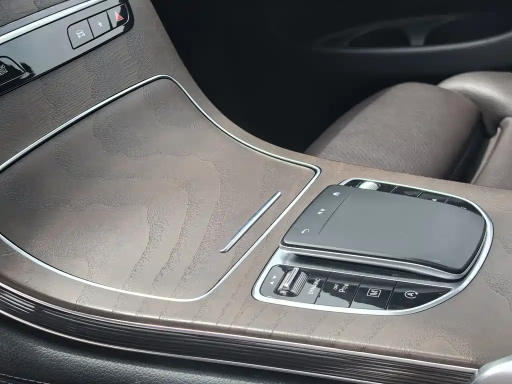 Mercedes-Benz GLC 2020 GLC 260 L 4MATIC Luxury