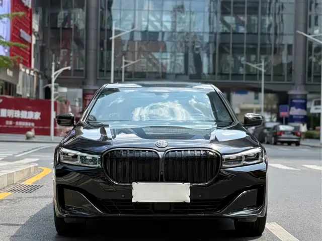BMW 7 SERIES