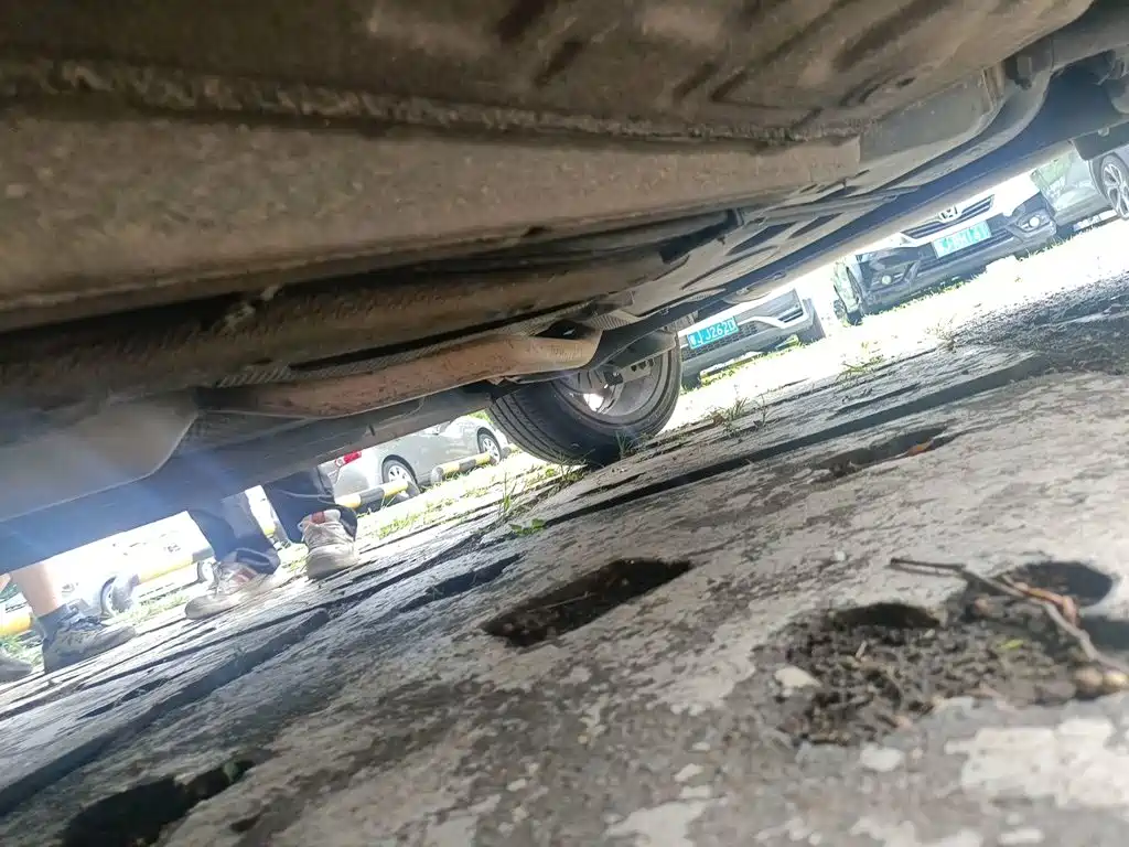 Geely Emgrand GS — миниатюра 23