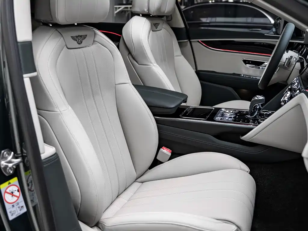 Bentley Flying Spur — миниатюра 12