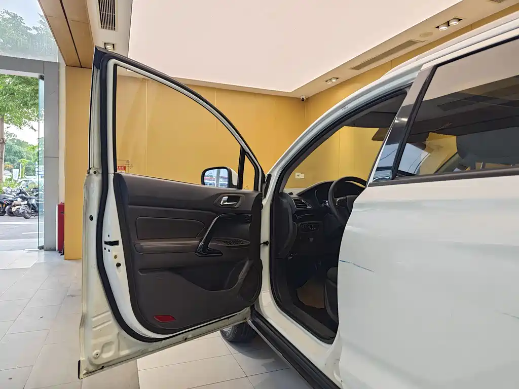 GAC GS4 2015 200T G-DCT Elite