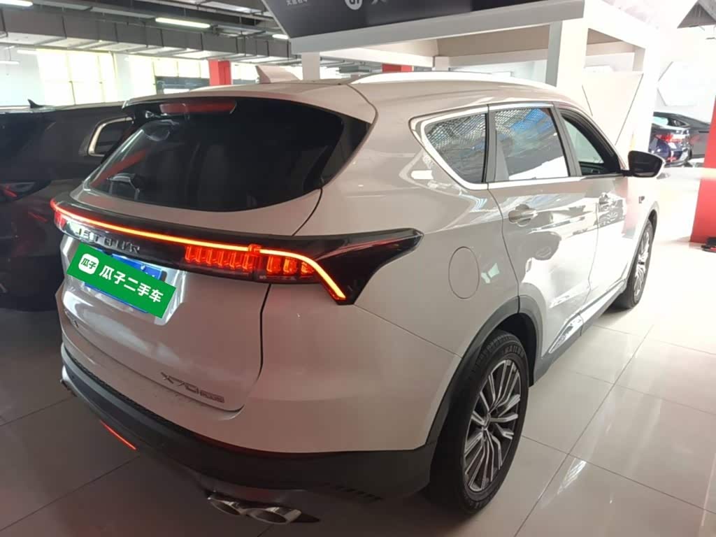 Jetour Jetour X70 PLUS 1.5 л 2024 г. Белый, пробег 17800 км