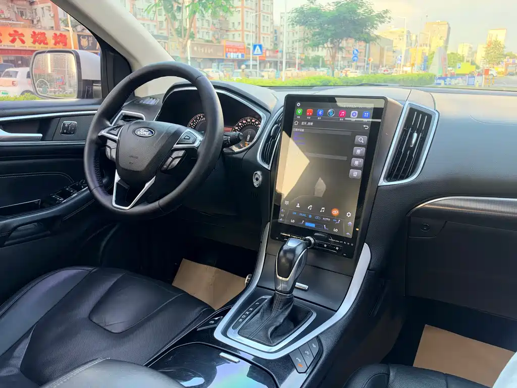 Ford Edge — миниатюра 17