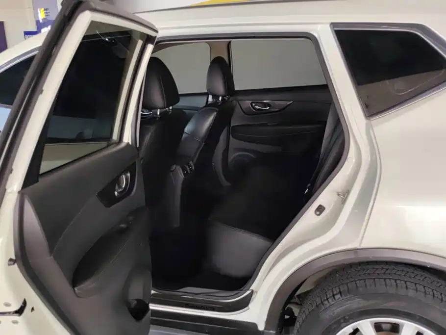 Nissan X-Trail — миниатюра 11