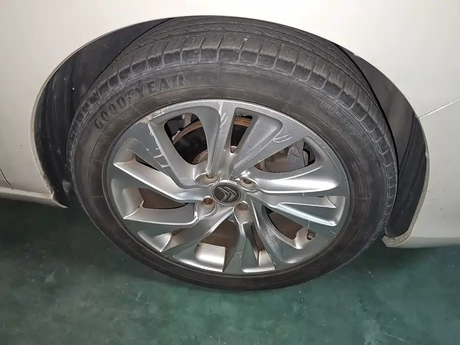 Citroen C4L — миниатюра 6