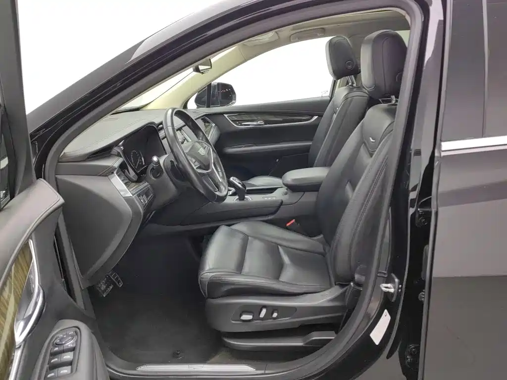 Cadillac XT5 — миниатюра 10