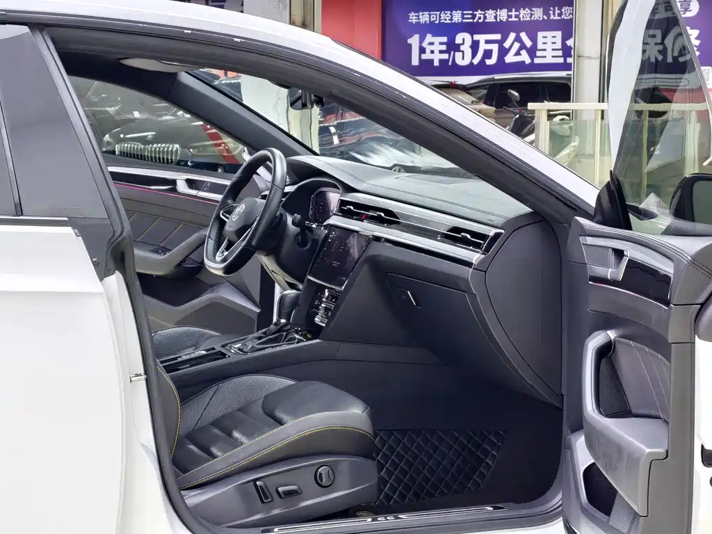 Volkswagen CC — миниатюра 8