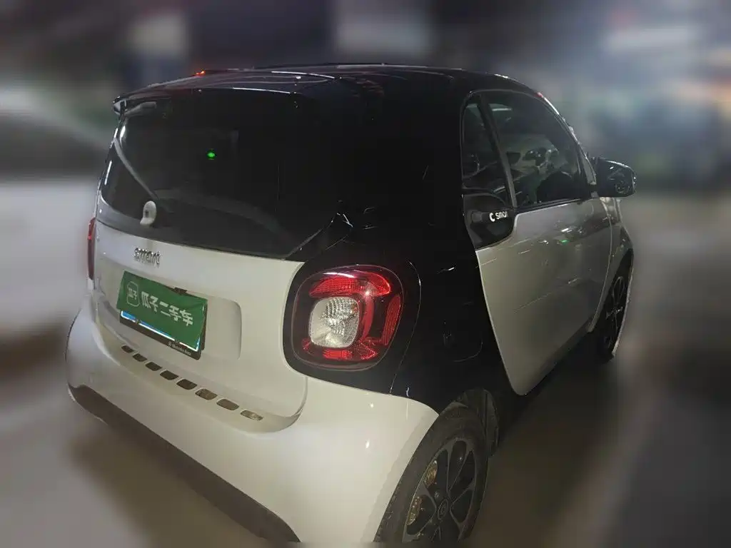 smart Smart Fortwo — миниатюра 6