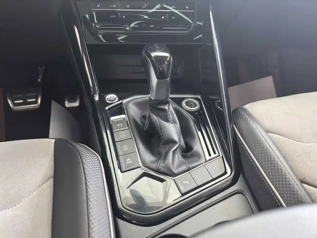 Volkswagen X — миниатюра 13