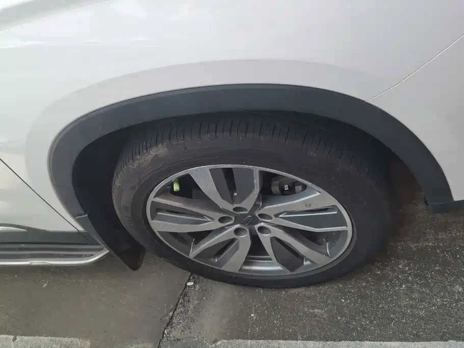 Geely Haoyue — миниатюра 6
