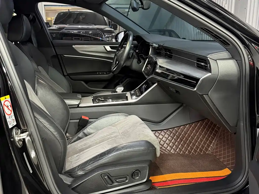 Audi A6L — миниатюра 15