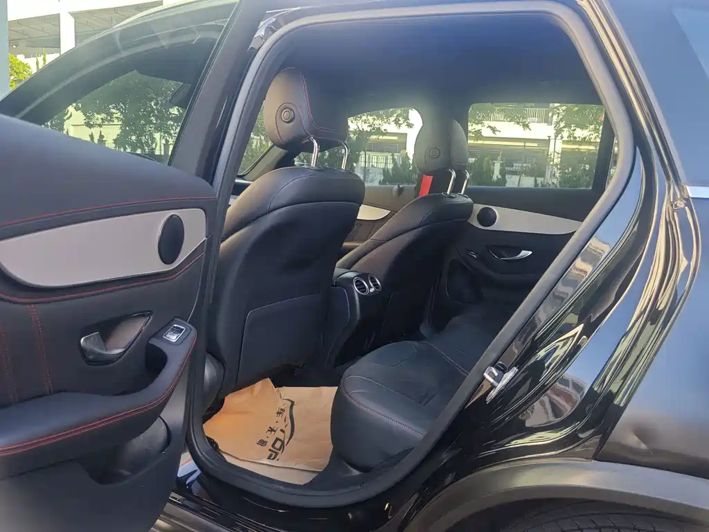 Mercedes-Benz GLC AMG — миниатюра 12