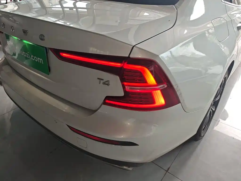Volvo S60 — миниатюра 8