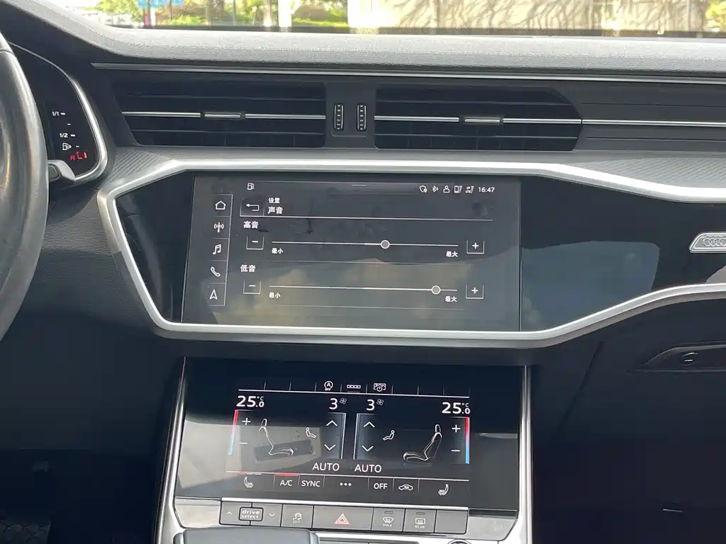 Audi A7L 2022 — фото 14