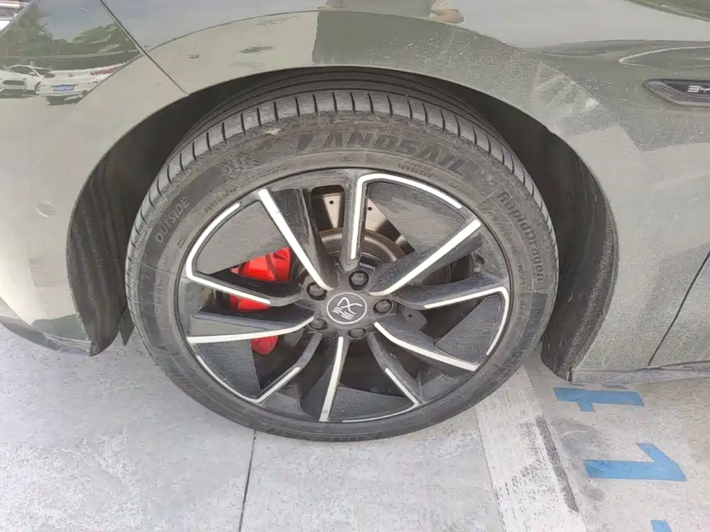 BYD Han — миниатюра 23