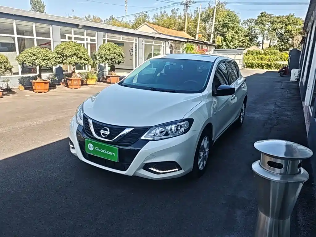 Nissan Tiida — миниатюра 2