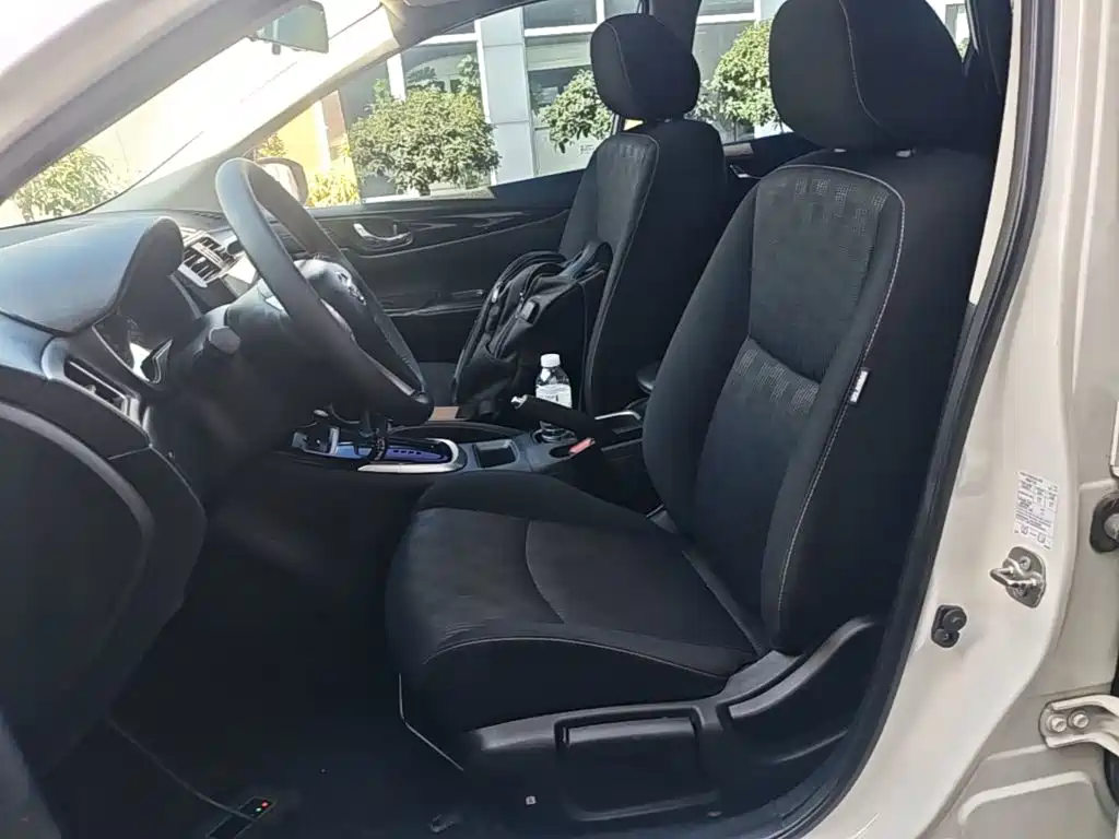 Nissan Tiida — миниатюра 15