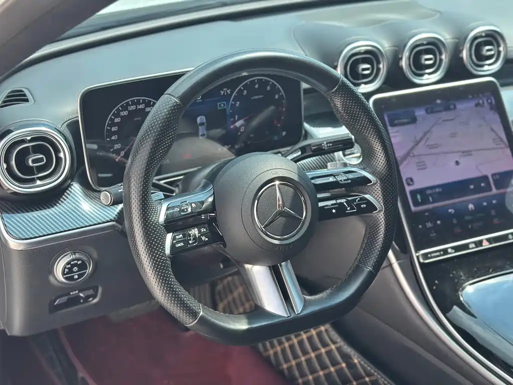 Mercedes-Benz C-Class — миниатюра 6