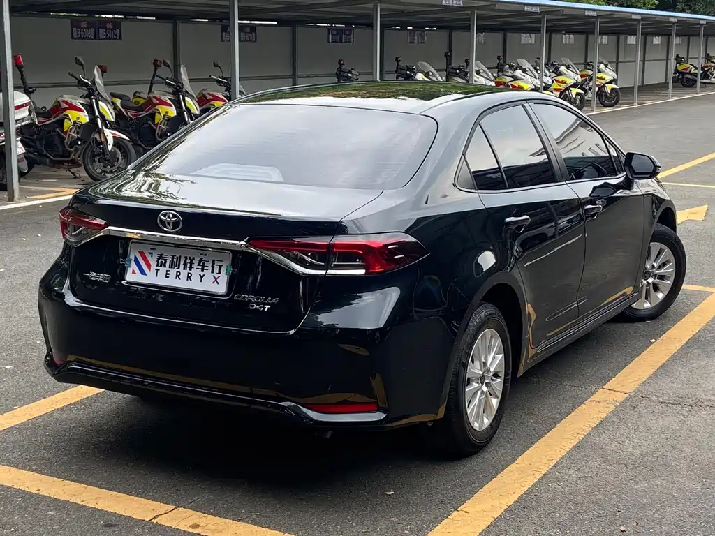 Toyota Corolla — миниатюра 4